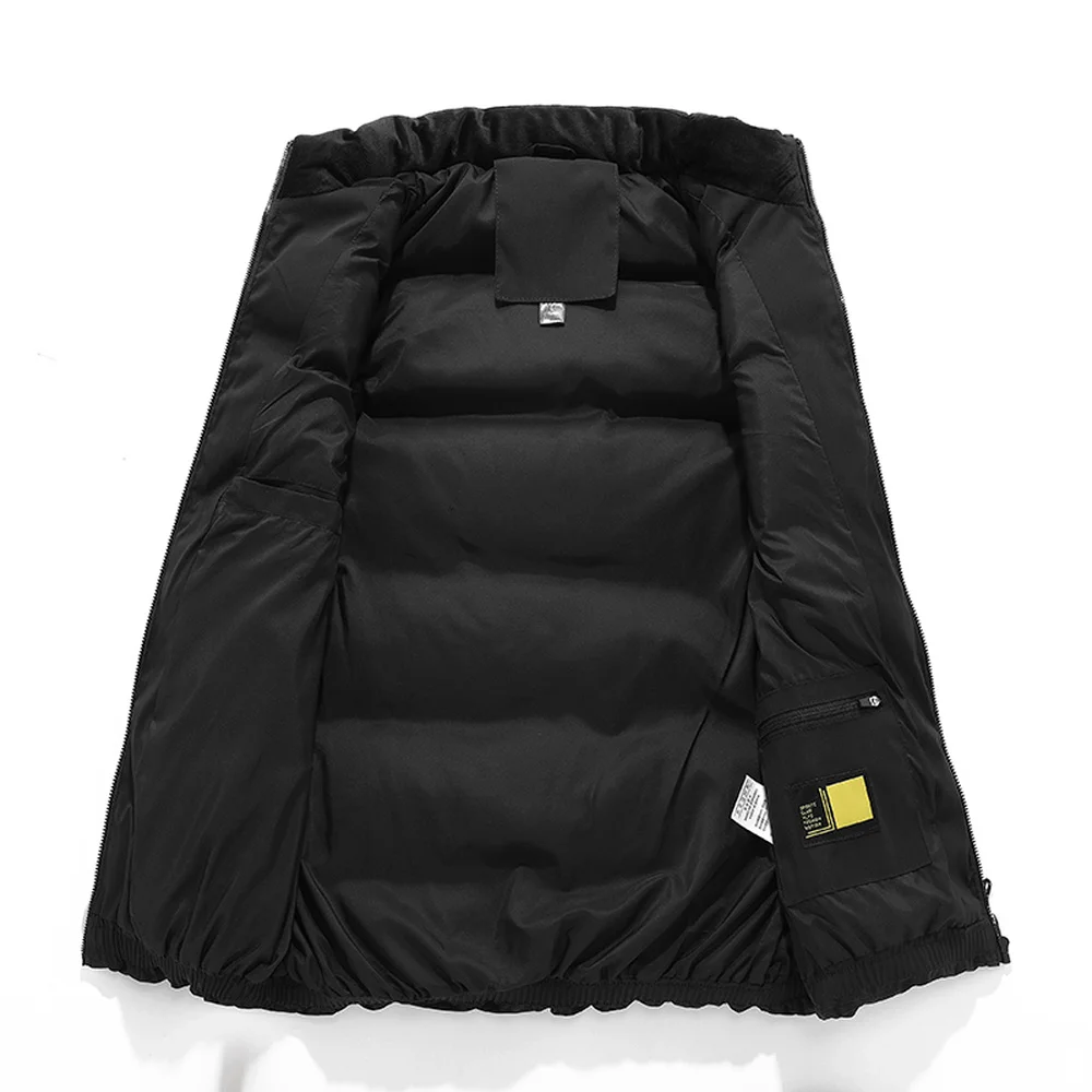 Жилет мужской с хлопковой подкладкой белый без рукавов воротником-стойкой