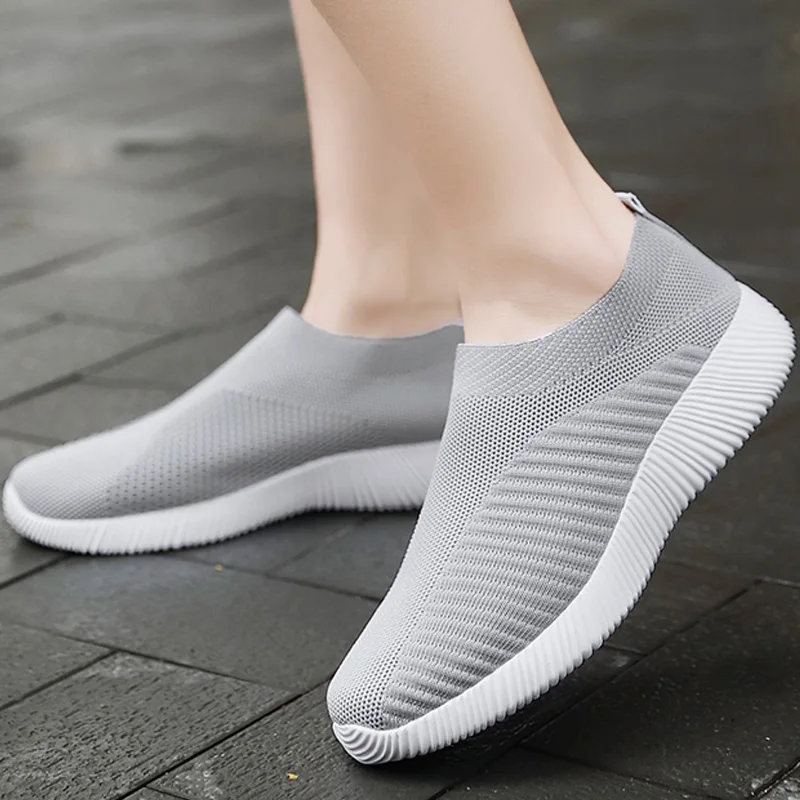 

Women's Vulcanized Shoes Thick-soled Large Size Sports Shoes 43 Breathable Mesh Ladies Running Shoes Socks Shoes Casual Shoes