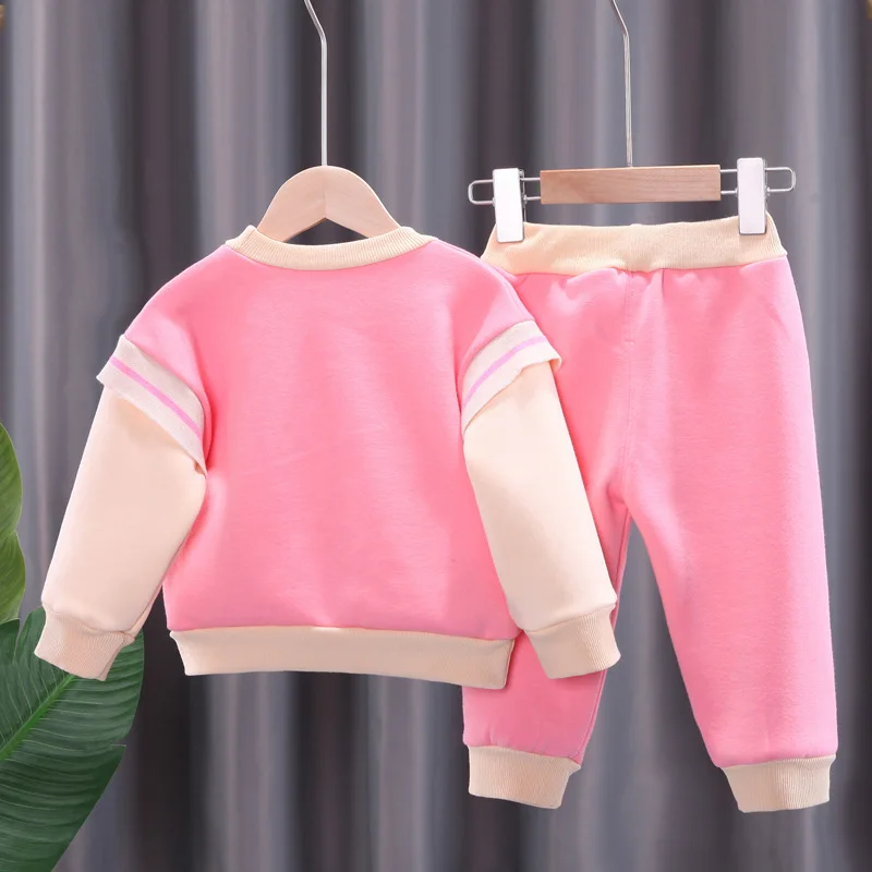 Одежда для маленьких девочек осенне-зимний теплый костюм детей бархатный свитер