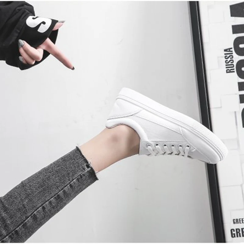 Женские кроссовки 2020 Женская Вулканизированная весенне-осенняя Модная Белая