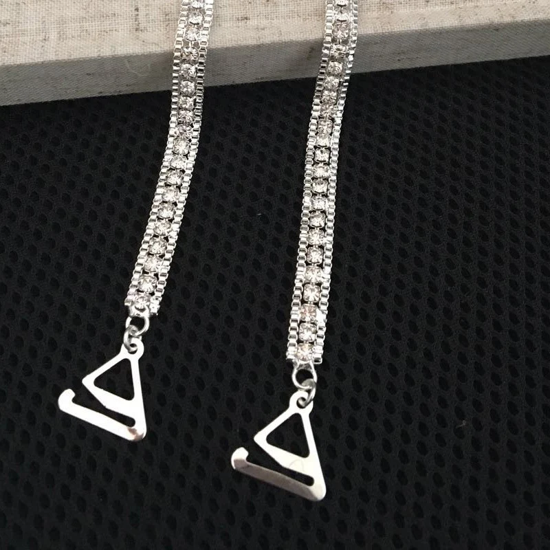 

Sexy Invisible Crystal Underwear Straps Female's Stylish Simple Non-Slip Metal Bra Straps Cool Off-the-shoulder Shoulder Girdle