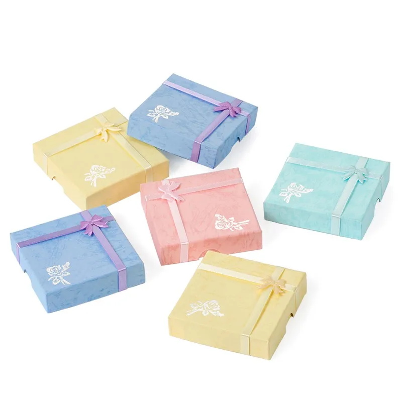 

6pcs 9x9x2cm Mixed-Color Square Cardboard Bracelet Boxes with Flower, Sponge and Fabric inside for Jewelry Display Gift Box