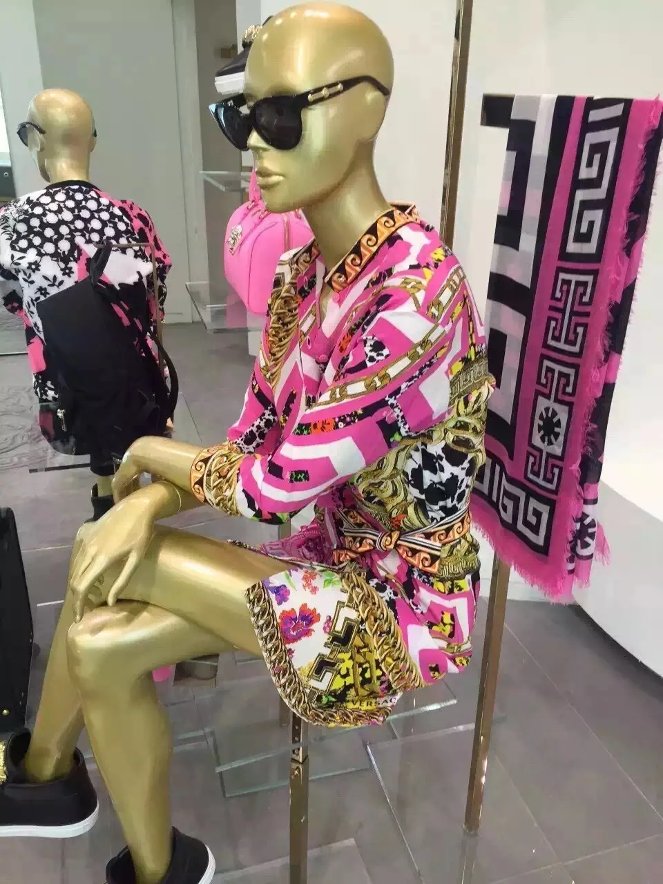 

Printed polyester fabric cloth 145 cm width Ladies children shirt dress clothing fabric alibaba express