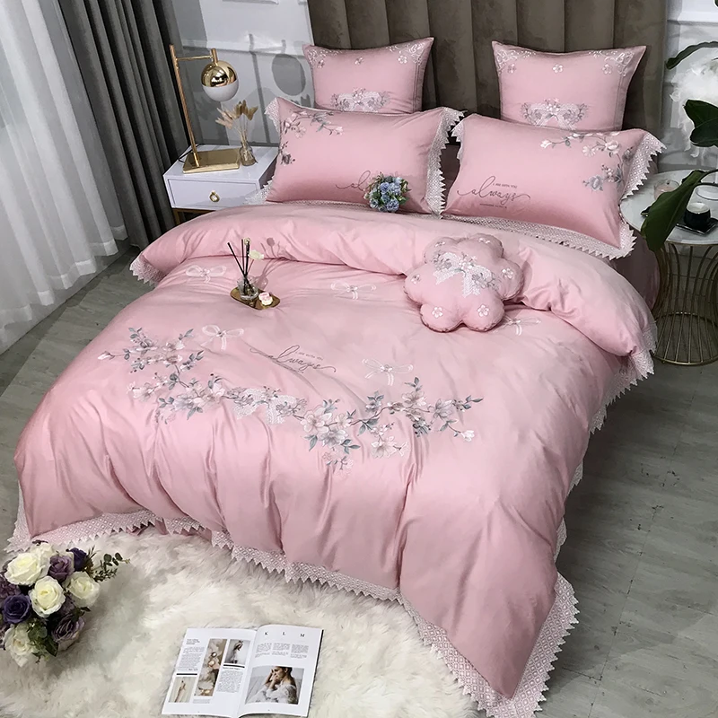 Комплект постельного белья из египетского хлопка с вышивкой в виде