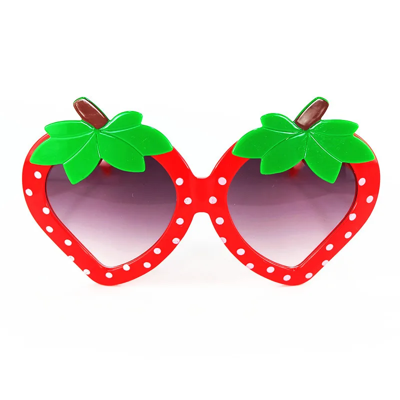

New Strawberry Shape Children Sunglasses Cute Cartoon Style Glasses Baby Pink Girls Eyewear for Outing Eye Protector
