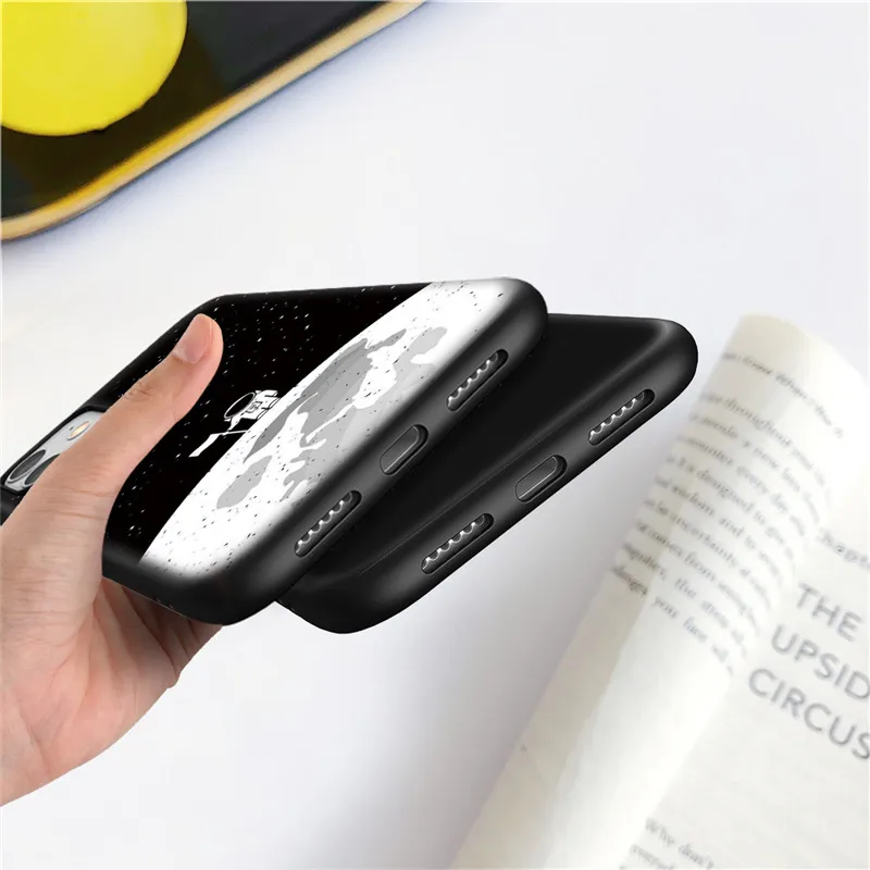 

Moskado Space Astronauts Planet Phone Case For iPhone 12 Pro Max 11 Pro Max X XR XS 7 8 6 6s Plus SE 2020 Soft TPU Back Cover