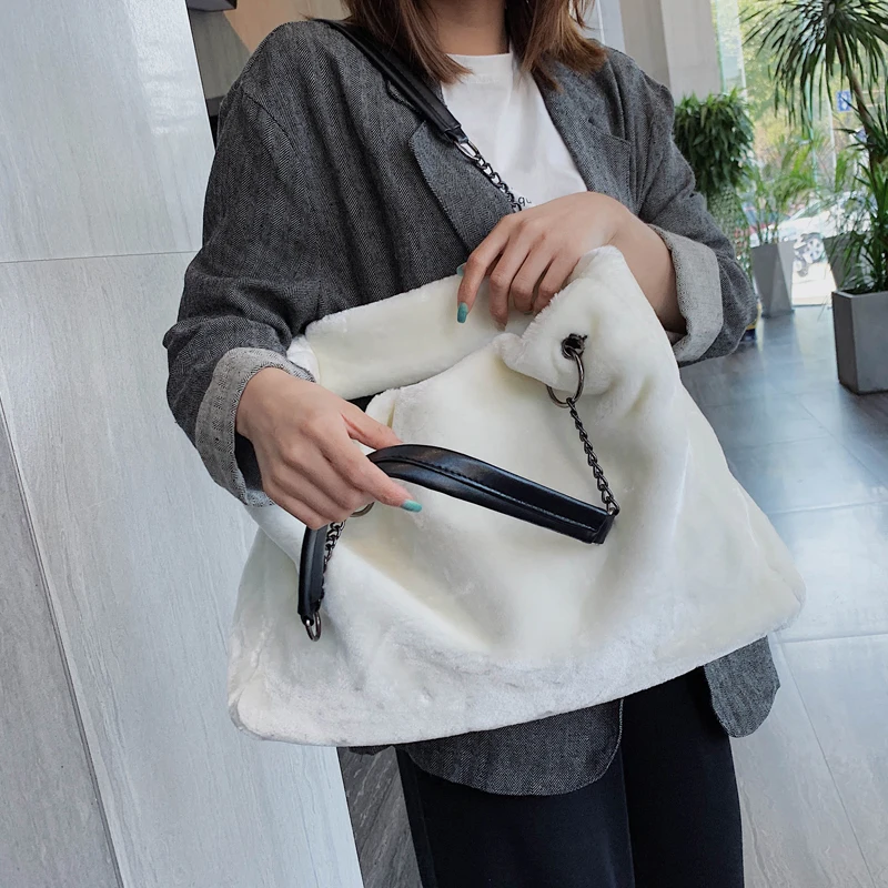 Original Brand Autumn And Winter Plush Shoulder Bag& Large Capacity Chain Tote Bag Width 49cm High 31cm Thickness 13cm