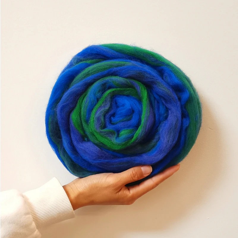 

Wool Roving 50g Merino Mixed Wool Top Art Needle and Wet Felting Supplies Wool Blended for Needle Felting Kit (NO.13)