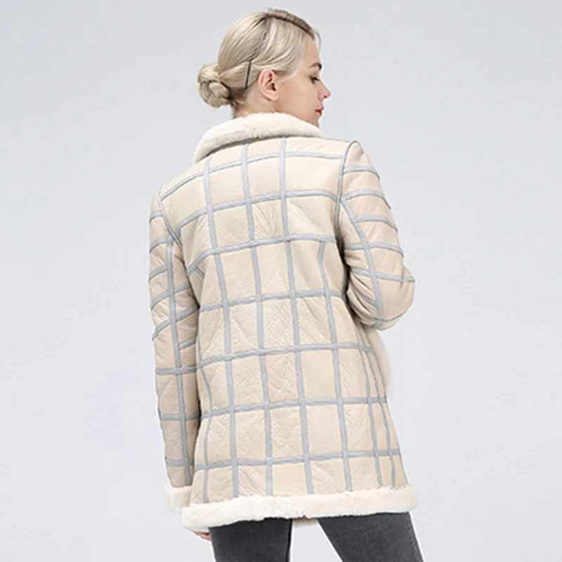 Natural Wool Sheep Shearing Autumn Winter Women's Tops Warm Leather Coat Women Vest New Fashion Sheepskin Sweater Vest Coat