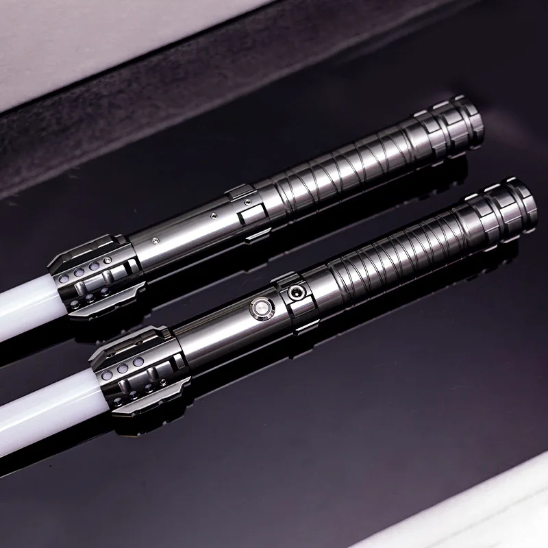 

new pattern RGB lightsaber 11 color Luke Skywalker lightsaber weapon lights up the laser saber toy above heavy duel Luke