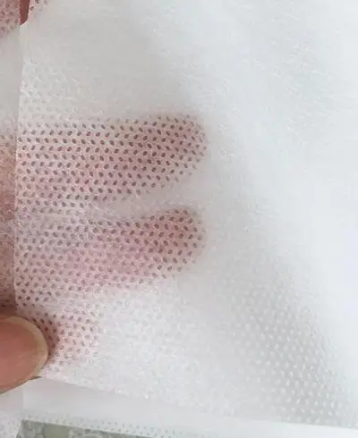 Утолщенное одноразовое красивое постельное белье с открытым отверстием