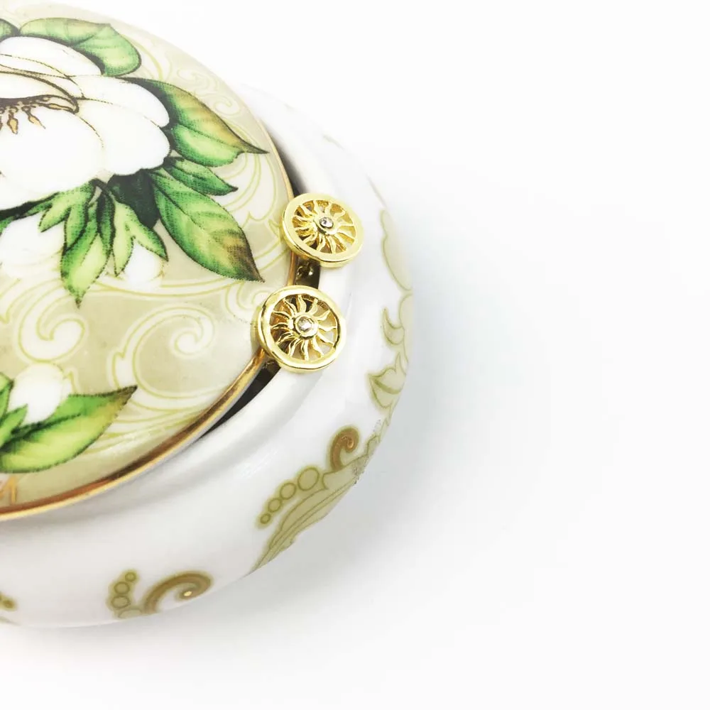 Серьги гвоздики в форме солнца с белым цирконием золотого цвета модные серьги