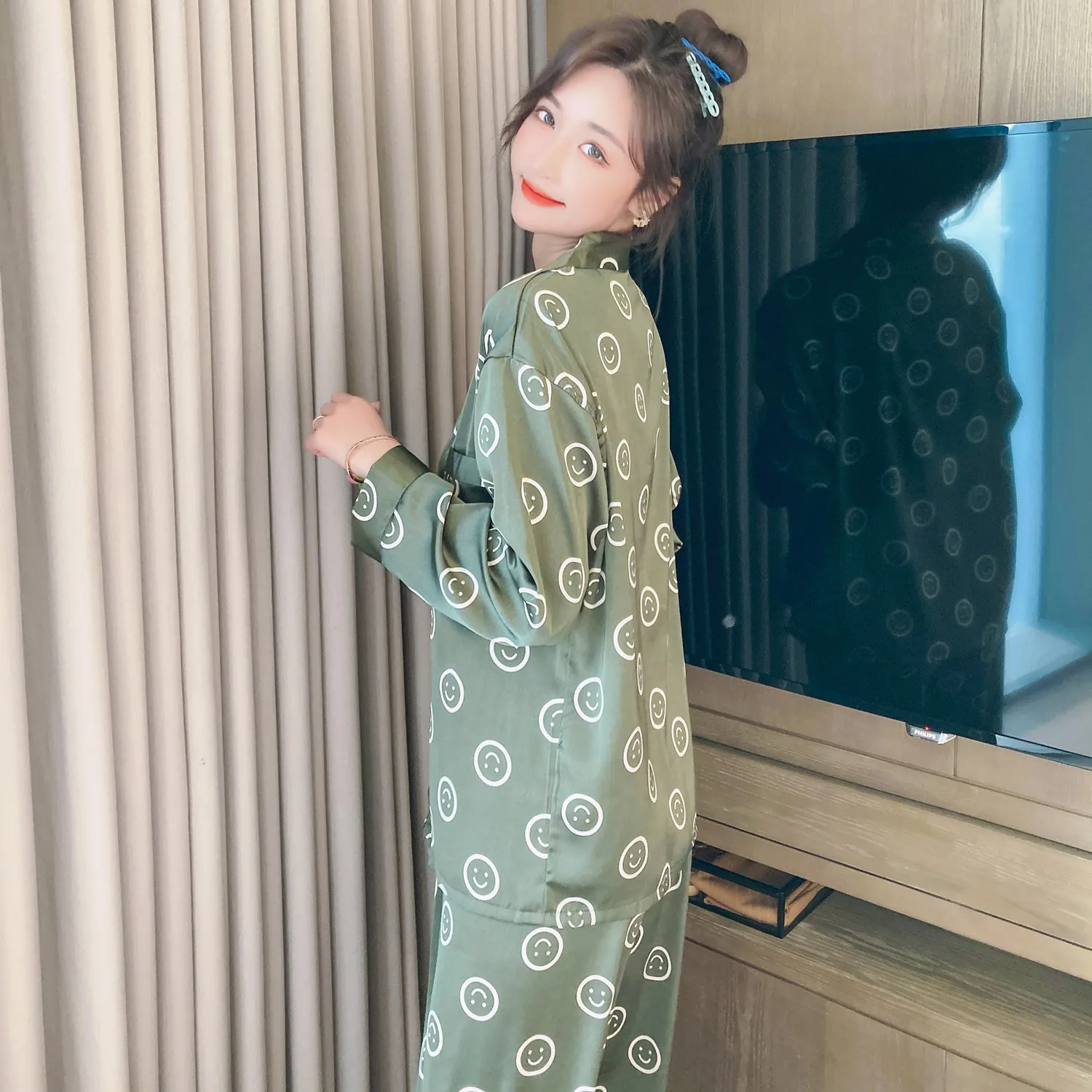 

2 Piece Pajama Set Women Sweet Silk Sleepwear Sets Long Sleeve Nightgown Cozy Soft Cute Smiley Pattern Womens Home Clothes