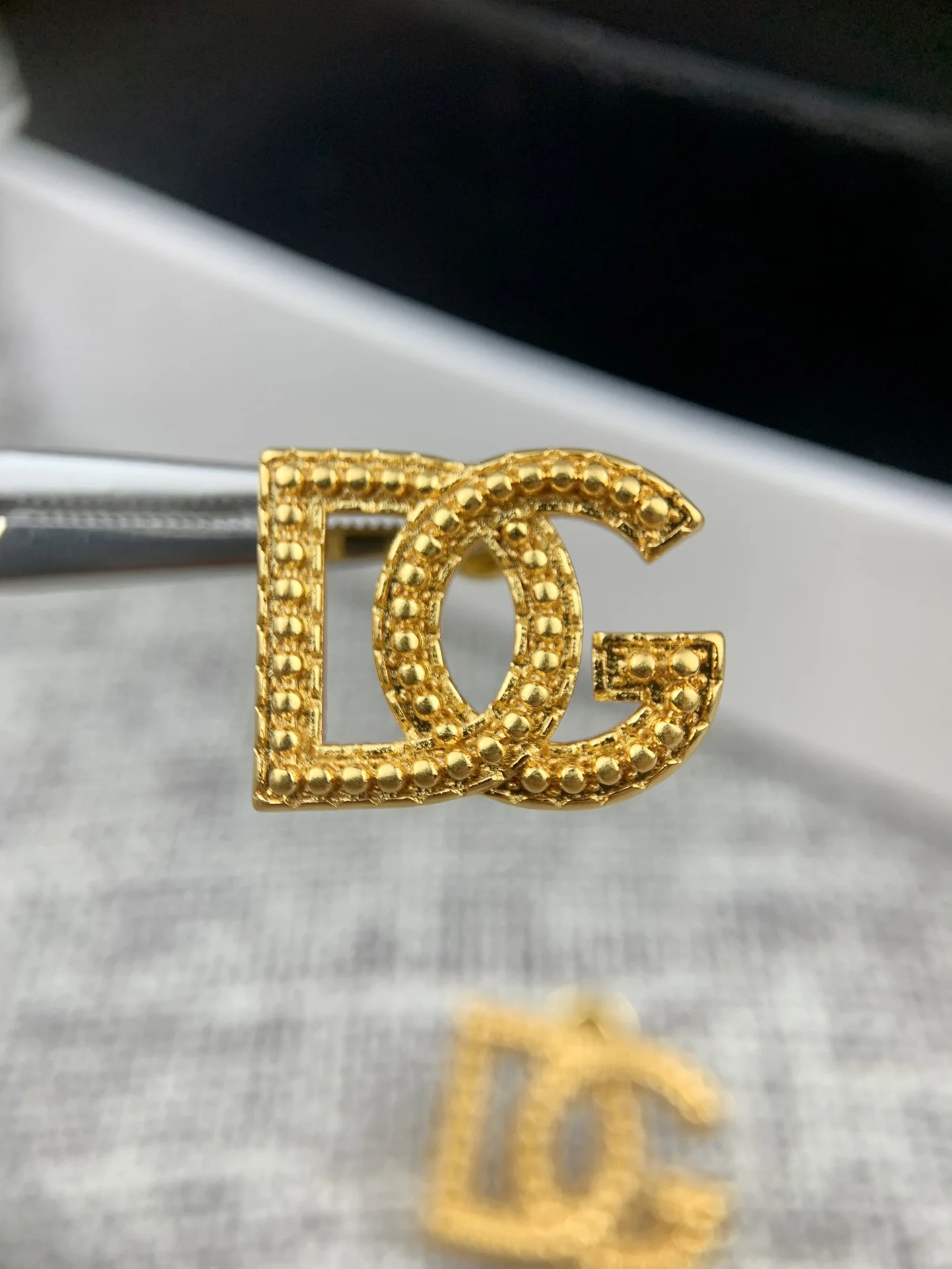 

Fashion jewel letter show earrings!