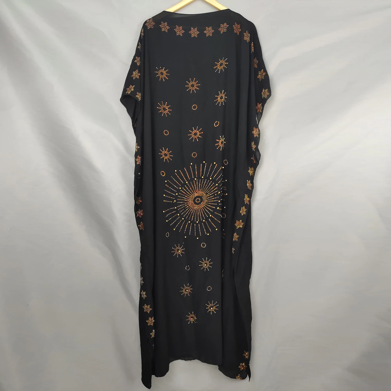 

Africain Femme Kaftan Maxi Dress Abaya Dubai Dashiki Golden Embroidery Black Long Robe Islamic Africa Plus Size Clothing PZ04