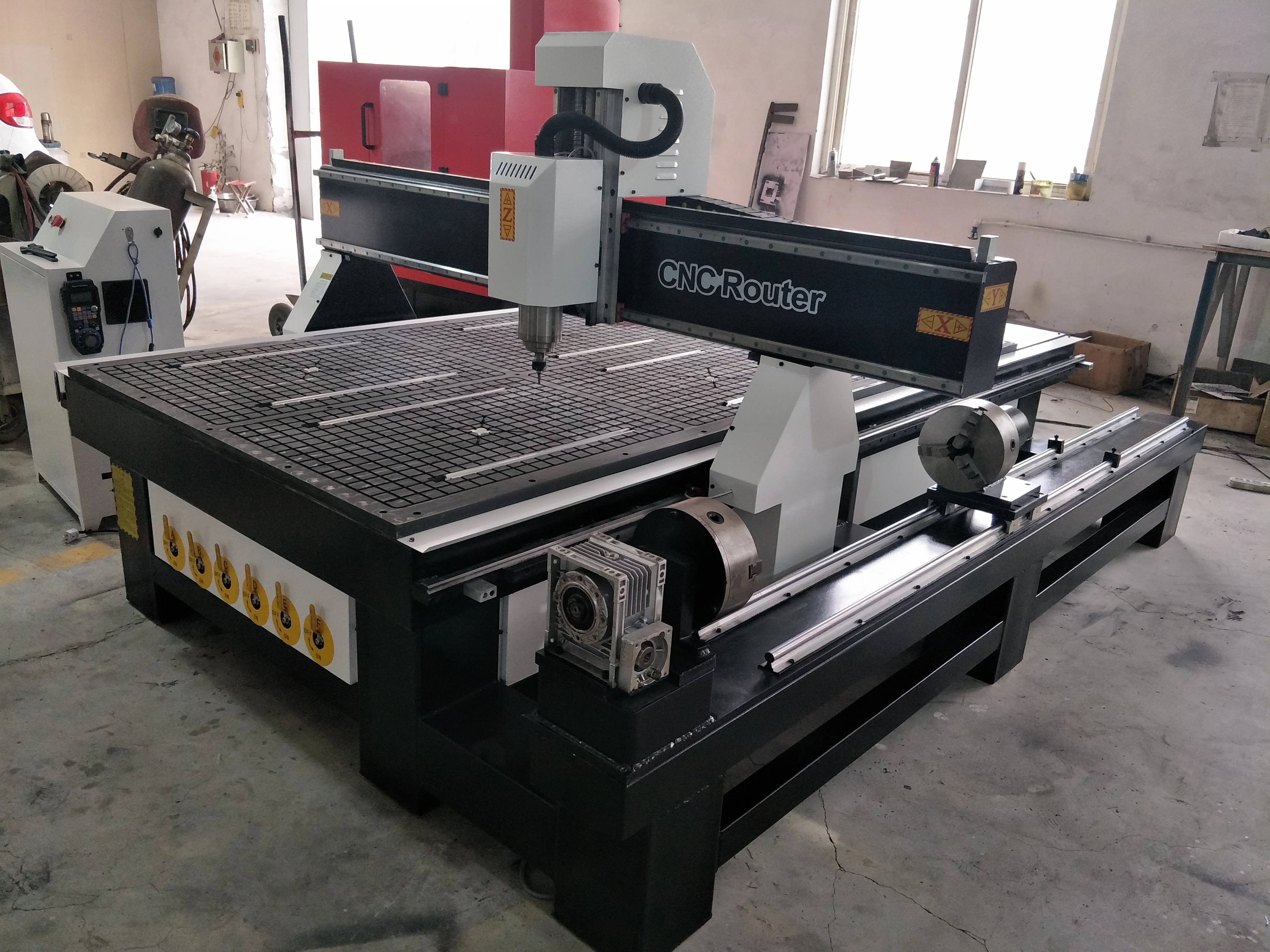 Горячая стойка шестерня привода 4x8 футов Cnc маршрутизатор для мебели двери шкаф