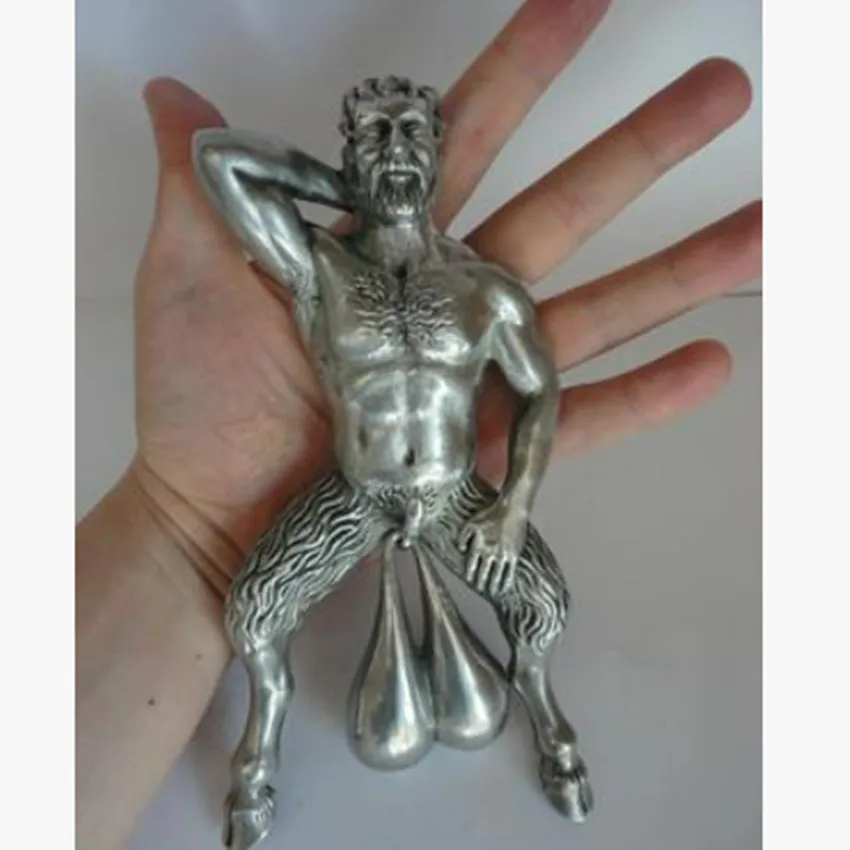 

ResinCreative Funny Doorbell Interesting Funny Wall Decoration Hanging Ornaments Crafts Courtyard Door Knocker Vintage Door Bell