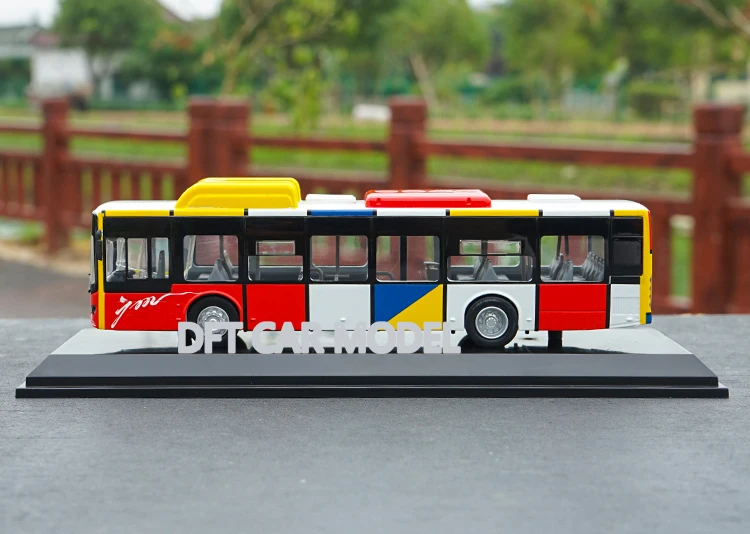 1: 64 масштаб сплава игрушечные транспортные средства K9 K8 автобус модель детских игрушечных автомобилей авторизованный игрушки для детей