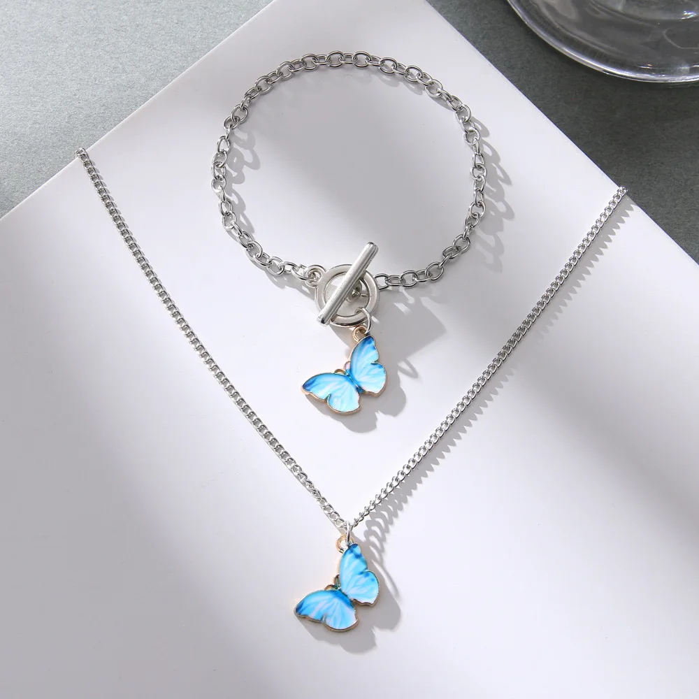 

European and American new jewelry with alloy fashion butterfly pendant necklace for women party gifts wholesale