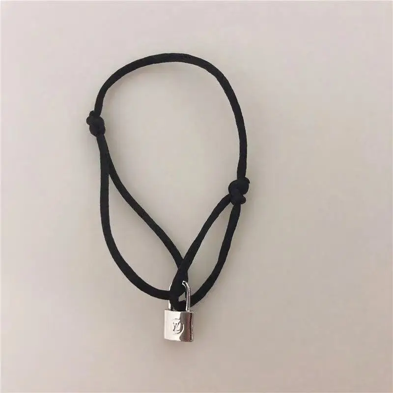 

JCBTSThe same bracelet Korean version of the exquisite small lock bracelet hand rope personality fashion hand rope casual wild