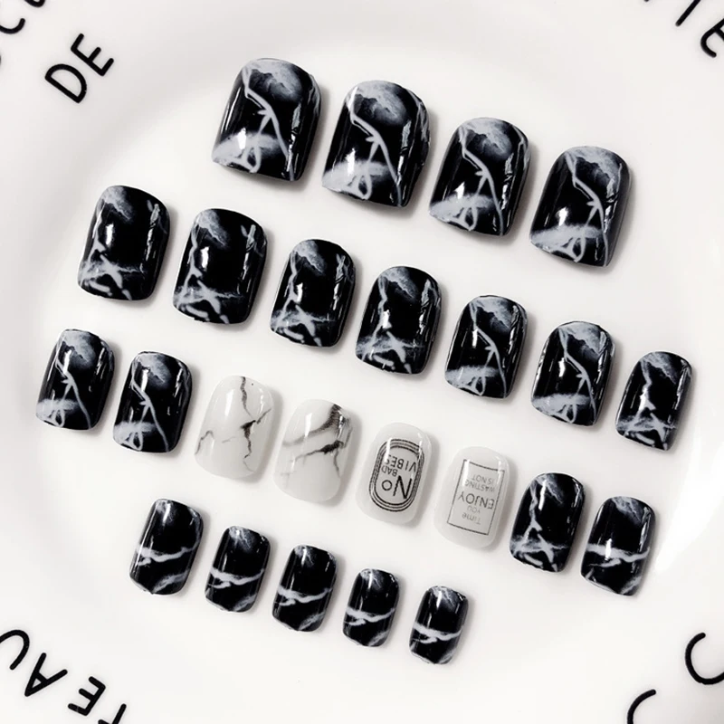 Накладные ногти с черным и белым мраморным узором 24 шт. клеем - Цена: 218.8