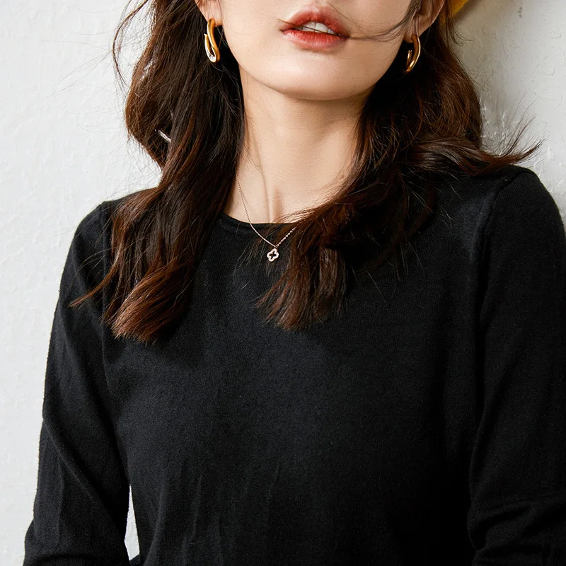 Топ женский на весну и осень 2019 новый свитер с круглым вырезом черное нижнее