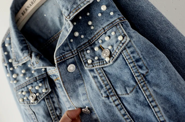 

Denim Jacket Women 2020 Autumn Winter Beaded Loose Jeans Jacket Single Breasted Casual Jacket Coat Blue Ladies Tops