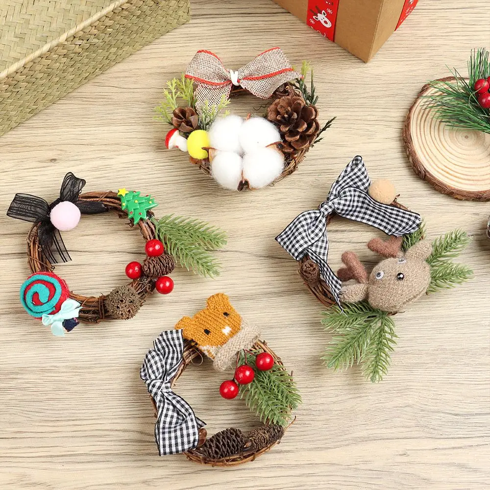 

Рождественский венок 10 см, венок из ротанга, подвеска на рождественскую елку, искусственный цветок, пятиконечная звезда, подвеска на окно из...