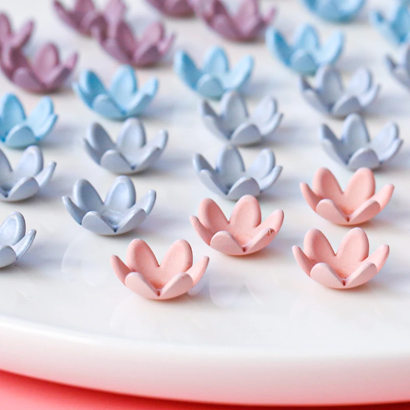 

5 ins wind retro small 6 petals spray paint flowers diy hand-made accessories earrings jewelry beaded necklace materials