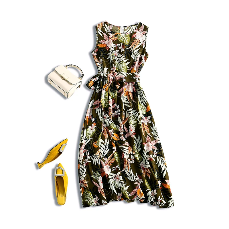 

Europe and the United States single knock white comfort, viscose floral temperament printing holiday style medium length sleevel