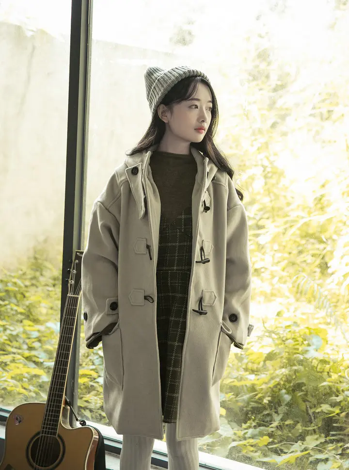 

Cloth coat female horn of new fund of 2019 winter coat female college students relaxed joker wind hooded coat