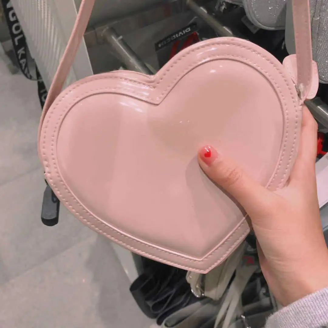 

2022 Women shoulder bag Kawaii heart-shaped lolita bag Cute JK uniform handbag Japanese school uniform schoolgirl messenger bag