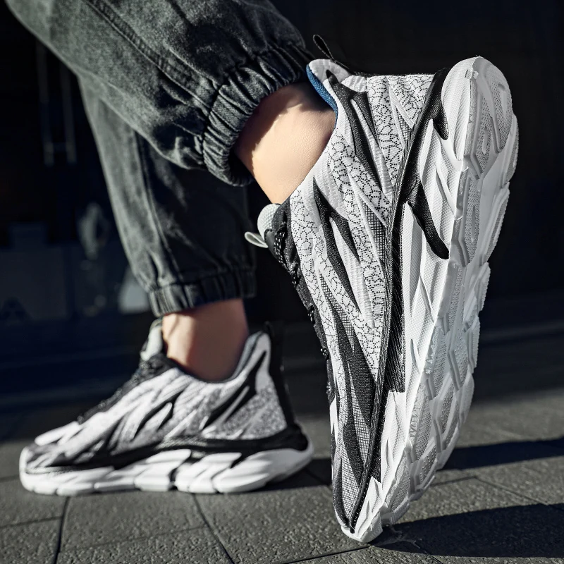 

Fashion Flame Printed Black Red Casual Men's Sneakers Shoes Mesh Breathable Trainers Shoes Men Comfortable Platform Sneakers Men