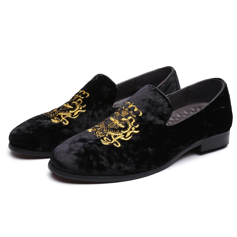 Черный Men's Suede Soft Penny Loafers Embroidered Design Flat Slip-On Formal Men's Velvet Loafer Dress Shoes Size 6~13 chaussure homme - Цвет: Черный