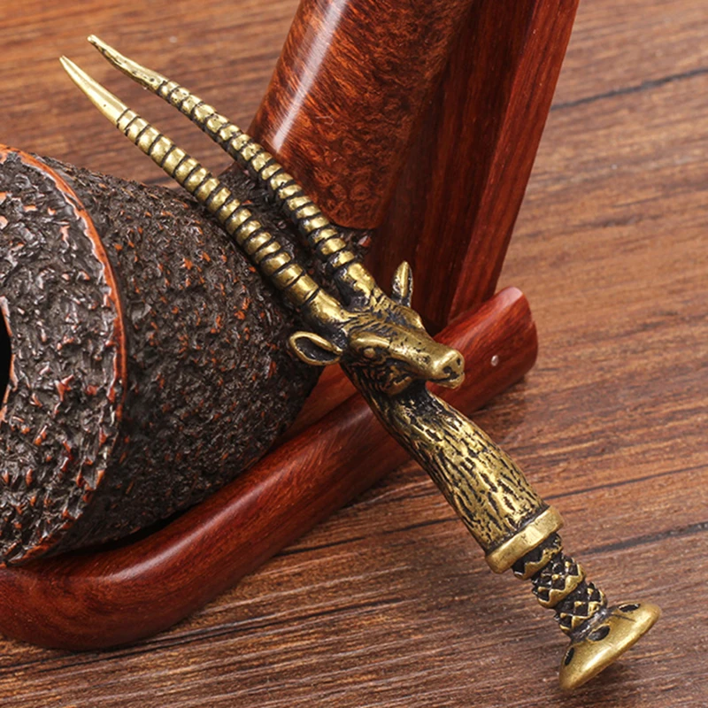 

1pcs Retro Brass Carving Deer Pipe Pressing Rod Grinding Cigarette Press Multifunctional Cigarette Tobacco Pipes Accessories