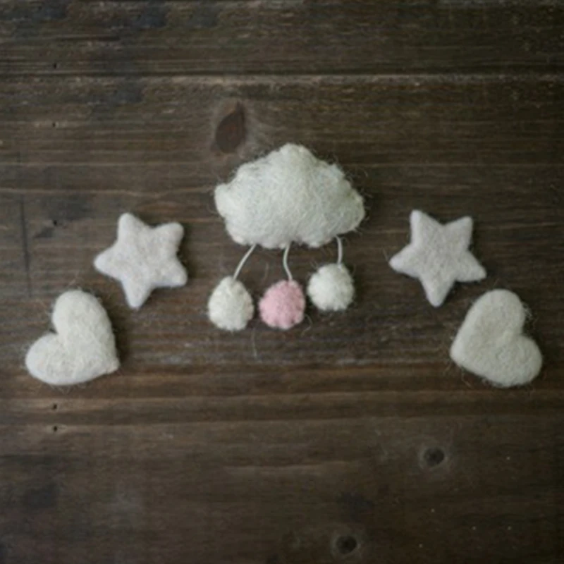

5Pcs/Set DIY Handmade Baby Wool Felt Dinosaur Stars Love Heart Home Party Decorations Newborn Photography Props Infant Photo Sho