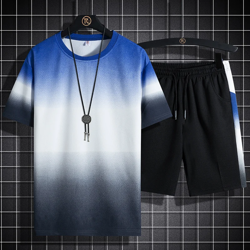 

2021 short sleeve short sleeve T-shirt summer round neck outdoor jogging handsome suit gradient loose suit