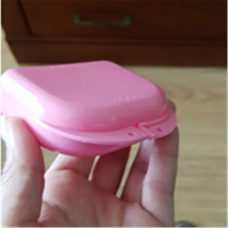 Коробка органайзер для зубных протезов искусственный контейнер чистки