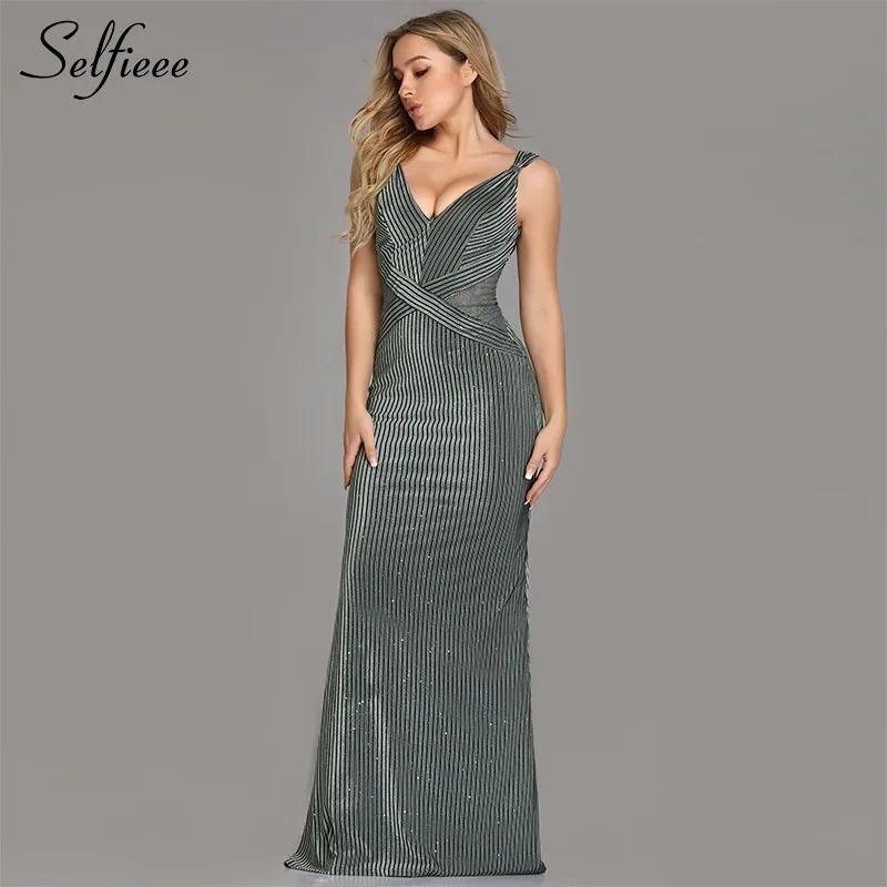 Модные платья с длинным рукавом и v образным вырезом на тонких бретельках длина