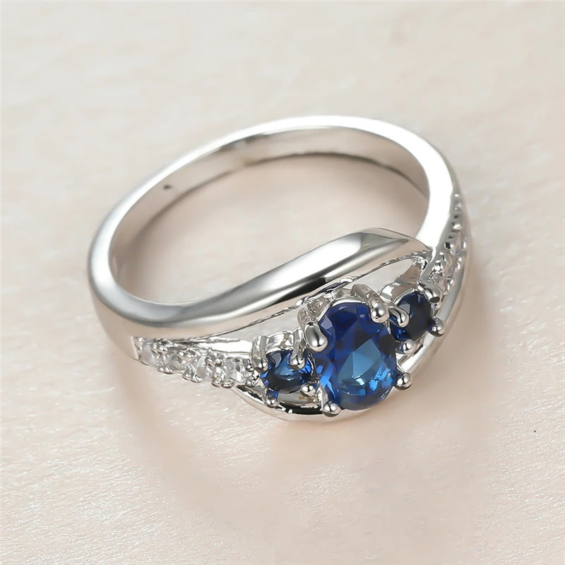 

Vintage Female Blue Crystal Stone Ring Charm Silver Color Wedding Rings For Women Classic Bride Oval Zircon Engagement Ring