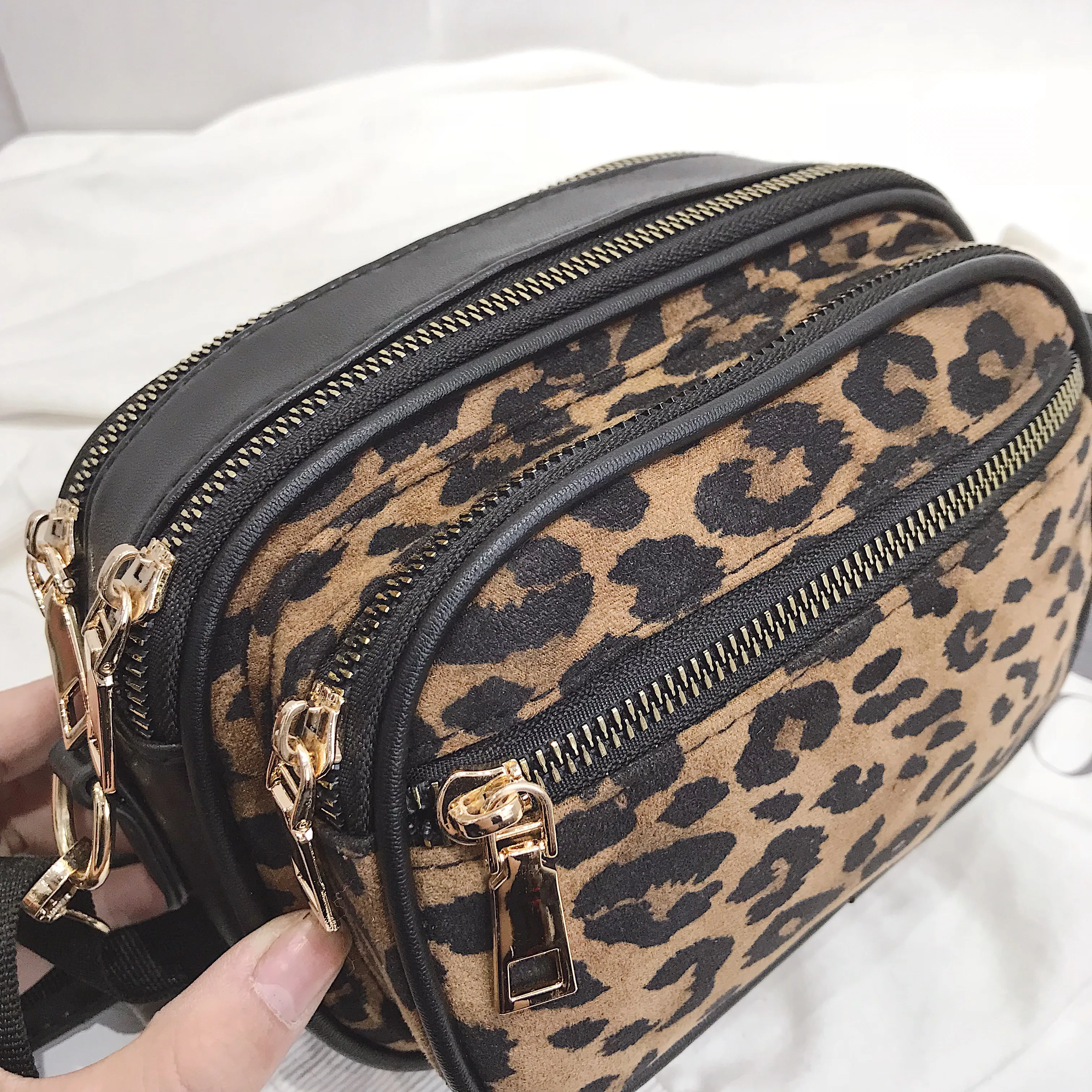 Модная женская сумка мессенджер с леопардовым принтом мини через плечо женские