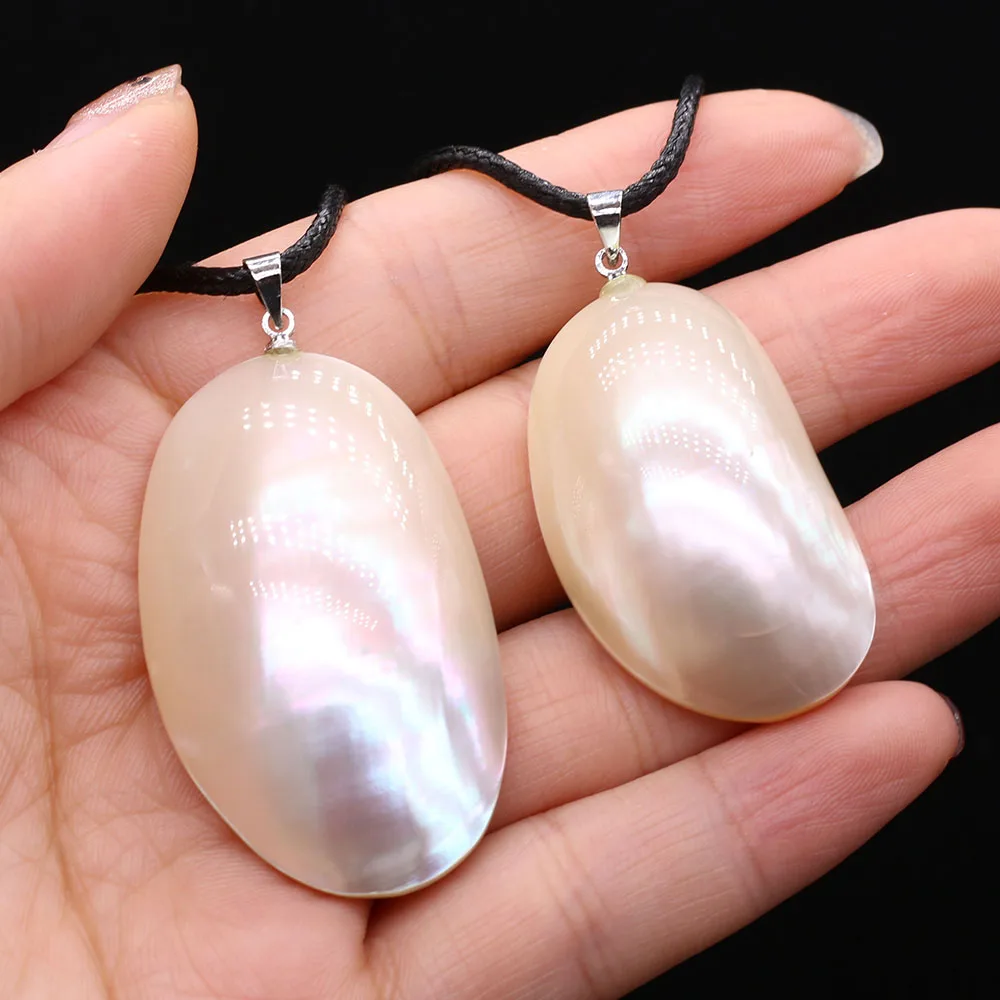 

45cm Natural White Shell Beads Charms Pendants For Women Girls Necklace Jewelry Accessories Gifts Size 25x40mm 20x35mm