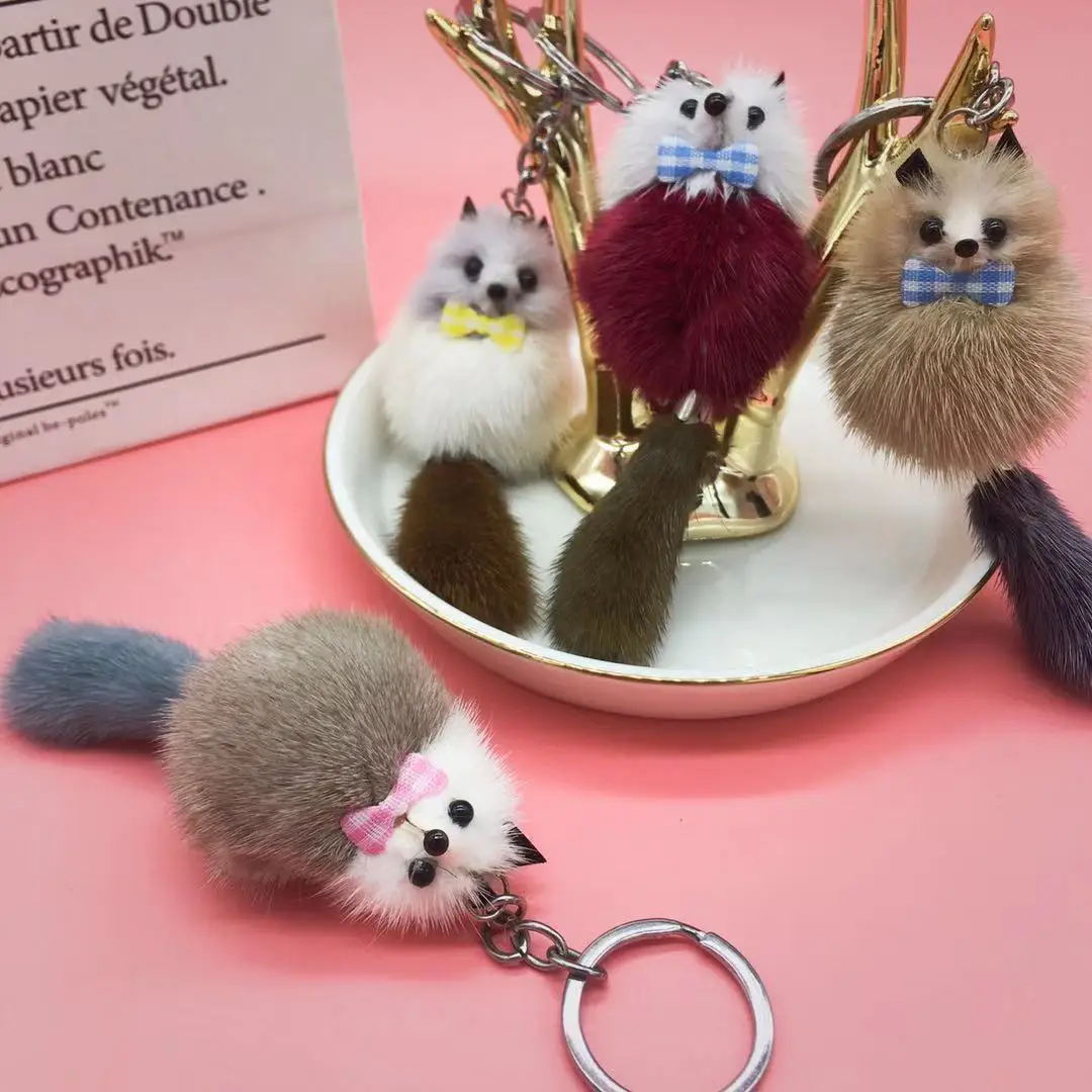 Женский брелок из меха норки и лисы |