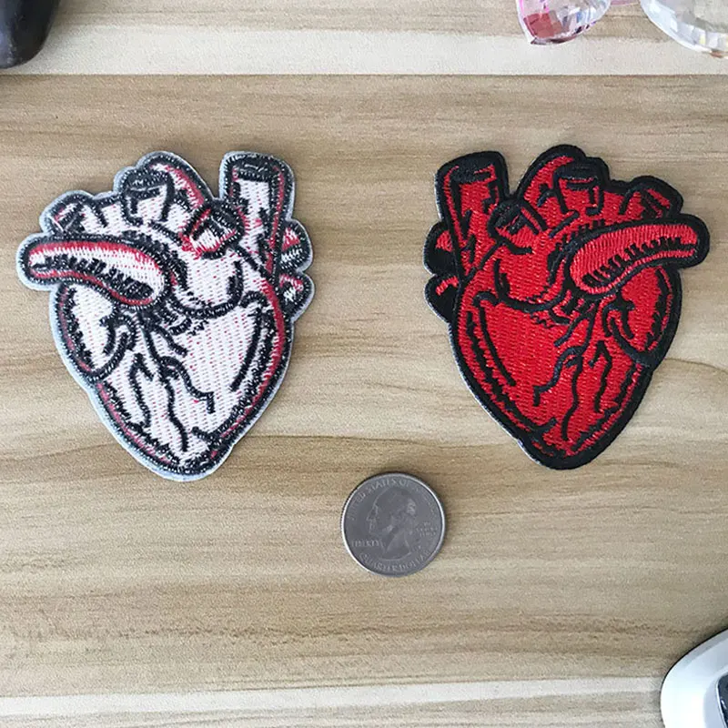 Красное сердце DIY вышитая заплатка для одежды Симпатичные значки хиппи железо на