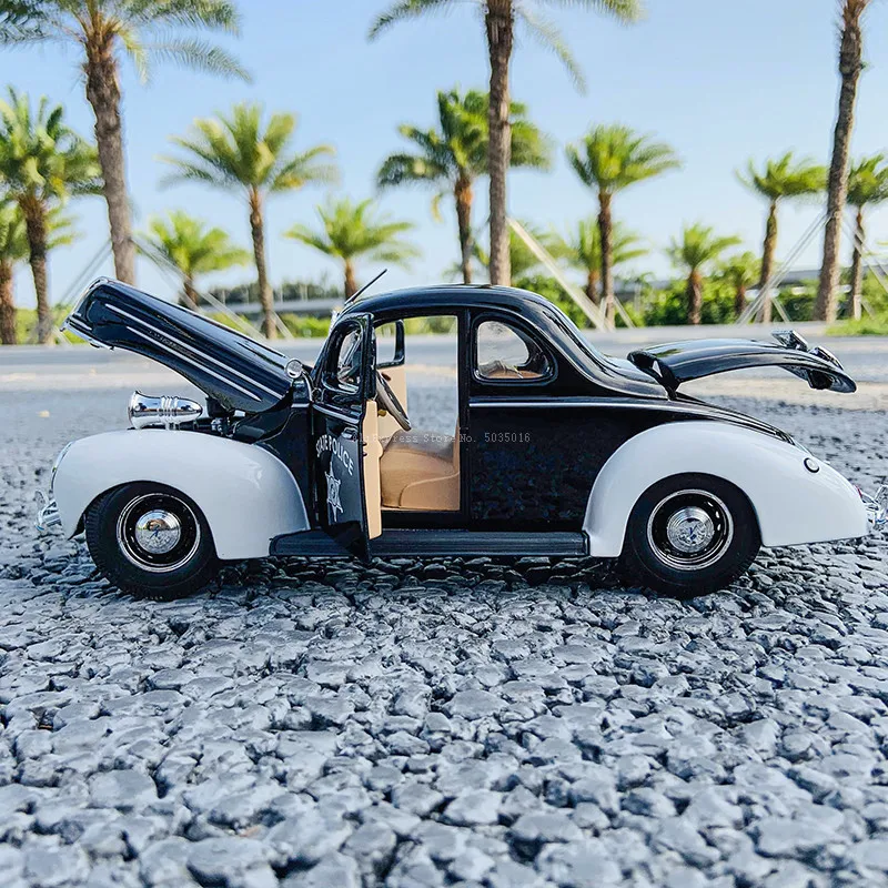 Maisto 1:18 1939 Ford Deluxe полицейская модель автомобиля из сплава ретро классическая
