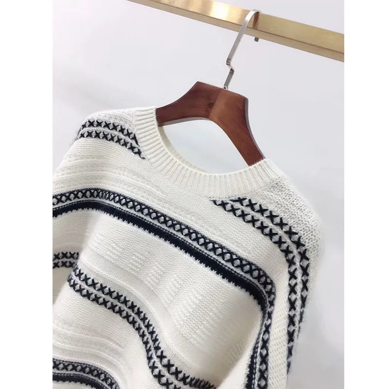 

Women's cashmere sweater 2019 loose casual pullover knitwear solid color O collar Tops large size bottoming Round neck sweater