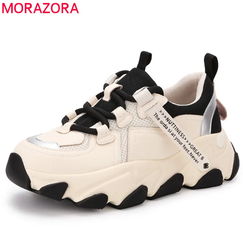 Женские кроссовки из натуральной кожи MORAZORA черные на плоской платформе со