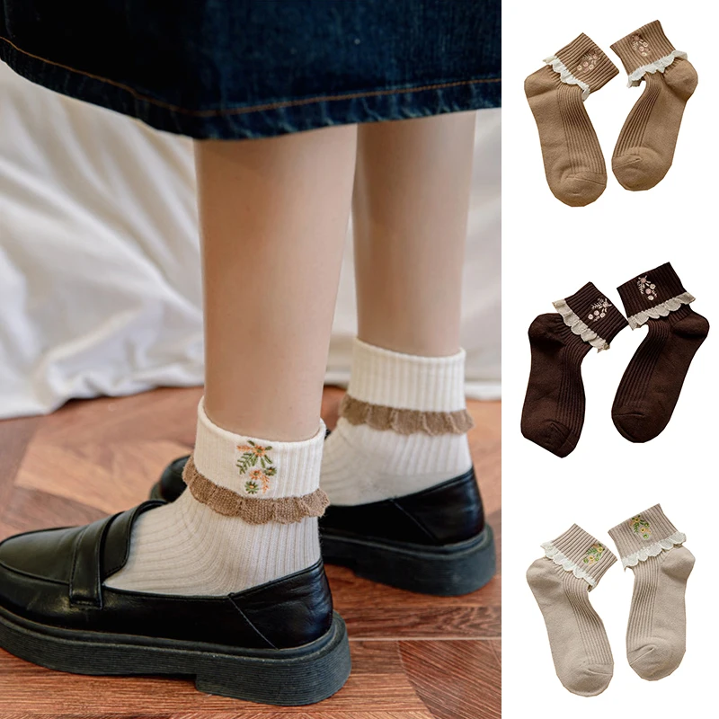 

Women Soft Fashion Cute Cartoon Cotton Japanese Embroidery Socks Christmas Kawaii Harajuku Streetwear Female Wild Tube Socks