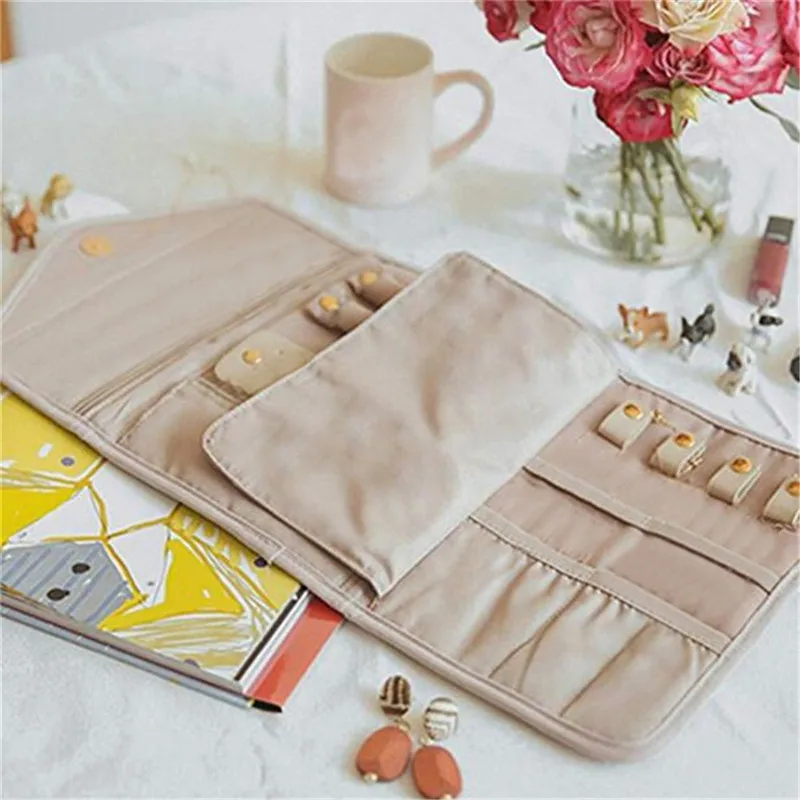 

2020 Universal Jewelry Organizer Display Travel Jewelry Case Foldable Portable Jewelry Bag Button Leather Storage