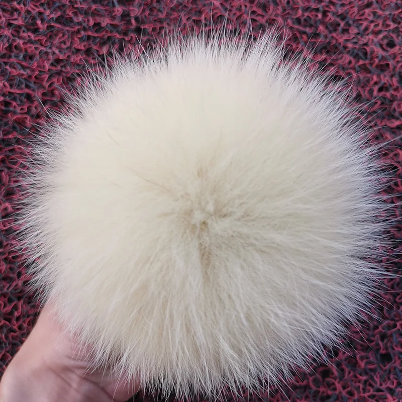 Beige-Buttons Отборные мягкие гладкие длинные струящиеся волосы 13-15 см/5,1-5,9 дюймов роскошный супер большой натуральный шарик из меха лисы с пряжками для женщин детей шляпа - Цвет: Beige-Buttons